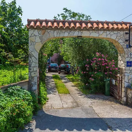 아파트 In 14098 크리크베니카